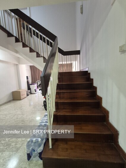 Blk 336 Jurong East Avenue 1 (Jurong East), HDB Executive #554730861